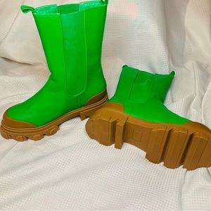 Ego green women’s rain boots. Size: UK7 US9